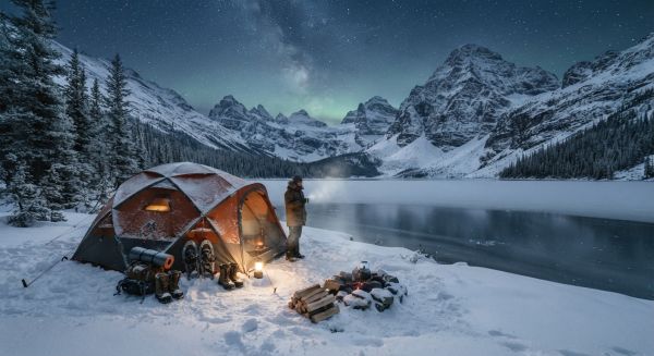 Quelles sont les meilleures pratiques pour camper en bordure de lac en hiver?